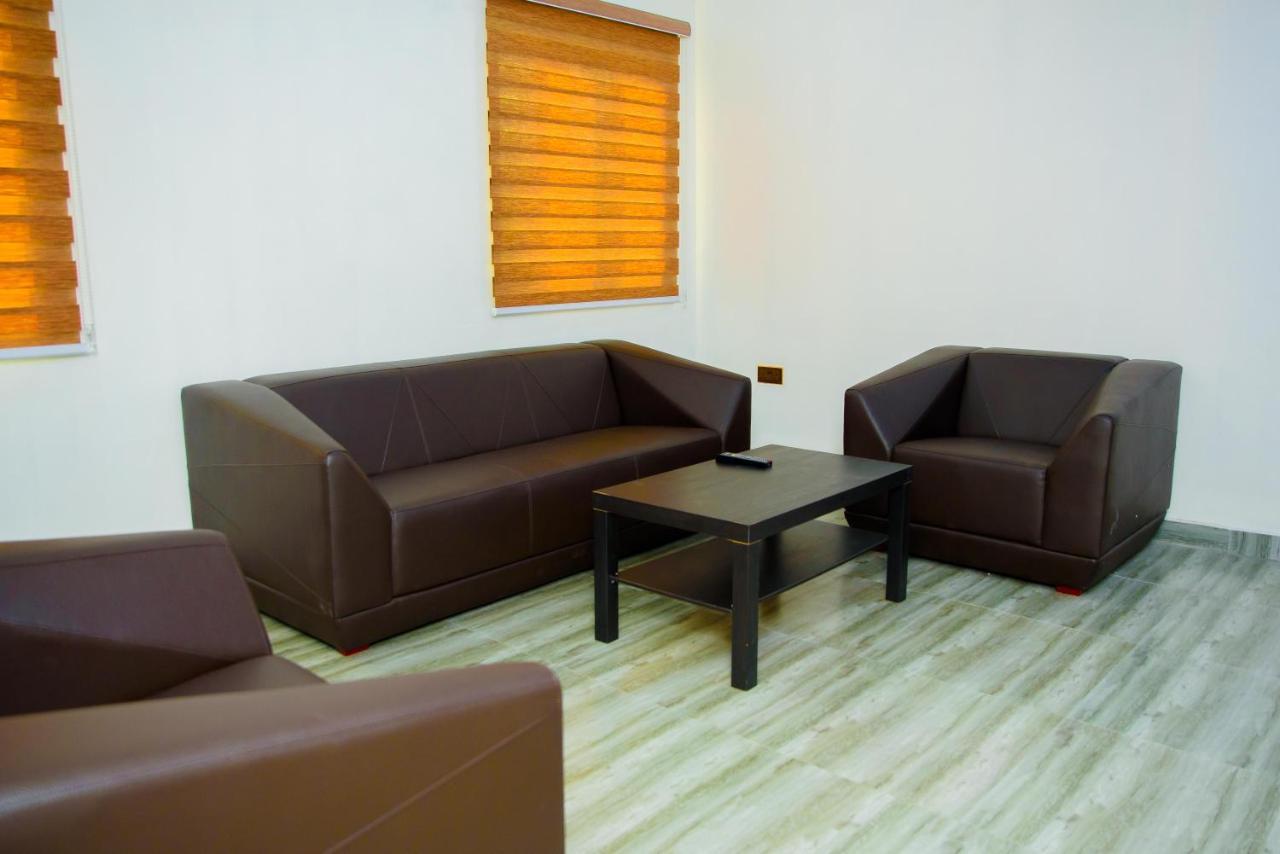 White Vill Hospitality And Homes Ibadan Bagian luar foto