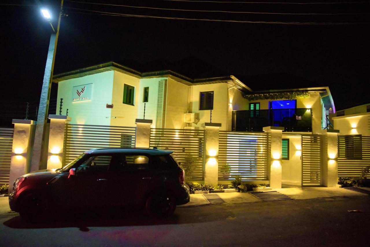 White Vill Hospitality And Homes Ibadan Bagian luar foto