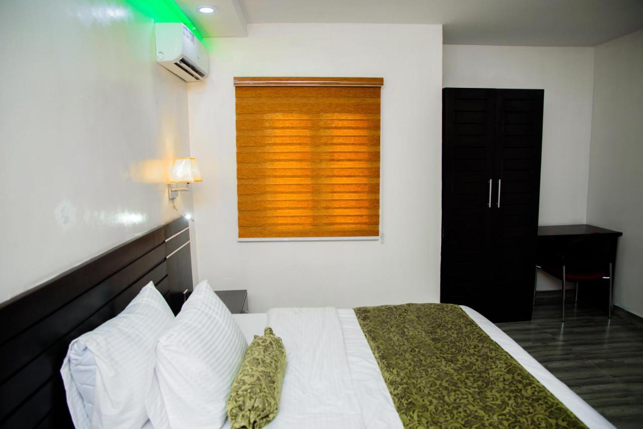 White Vill Hospitality And Homes Ibadan Bagian luar foto