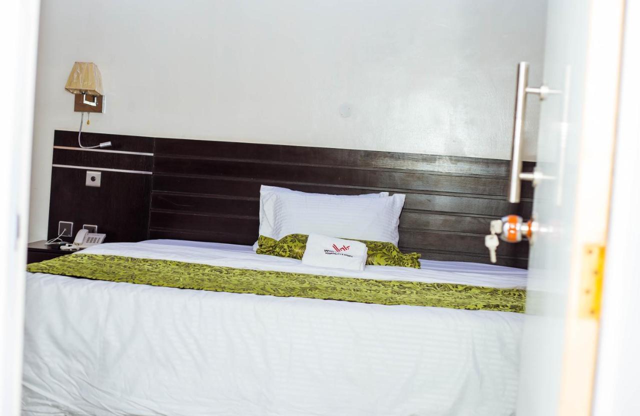 White Vill Hospitality And Homes Ibadan Bagian luar foto